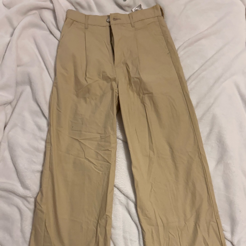 Levi’s High waisted Khaki Pants
